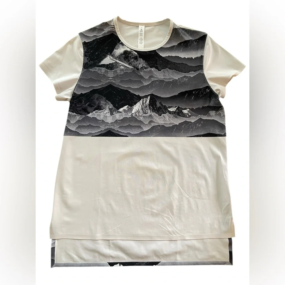 Lululemon‎ Short Sleeve Top 4 Snapshot White Gray Mountain Graphic Athletic Tee